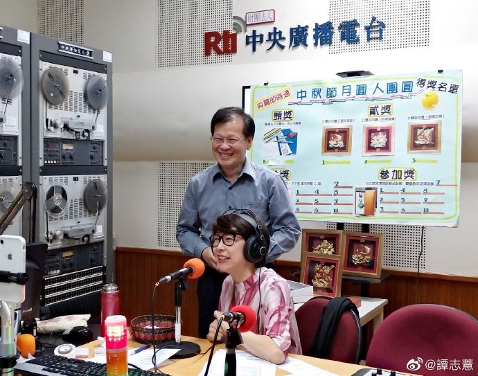 「生活美學」文哥談聽友觀看中秋節特別節目直播的感想