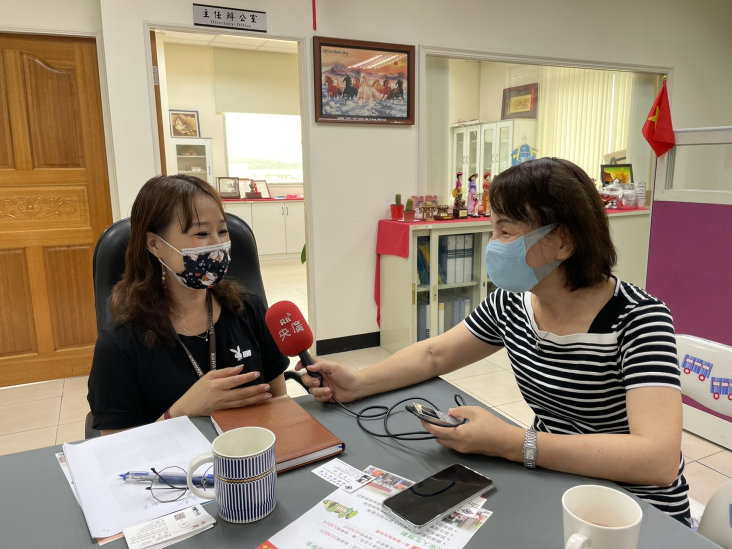 從外籍新娘到明新科大新住民教育發展中心主任，李孟涵說讀書很重要
