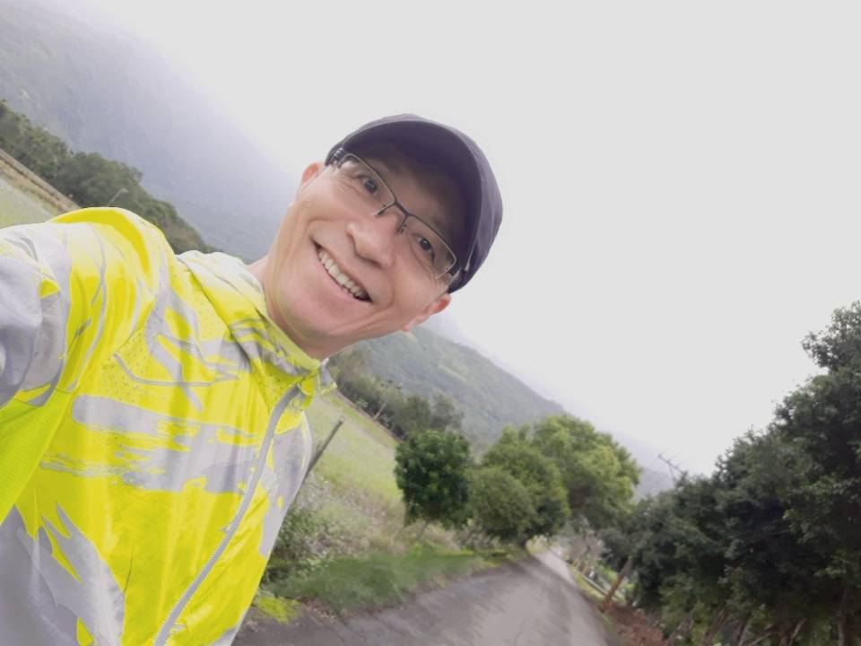 走出自己的精彩一條路