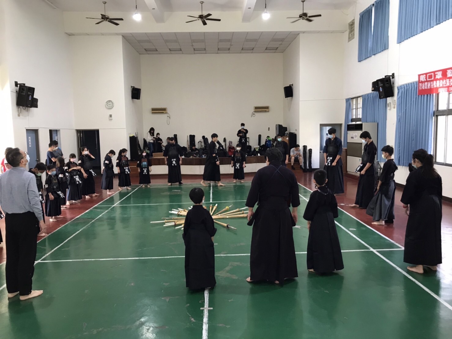 空中體育課
