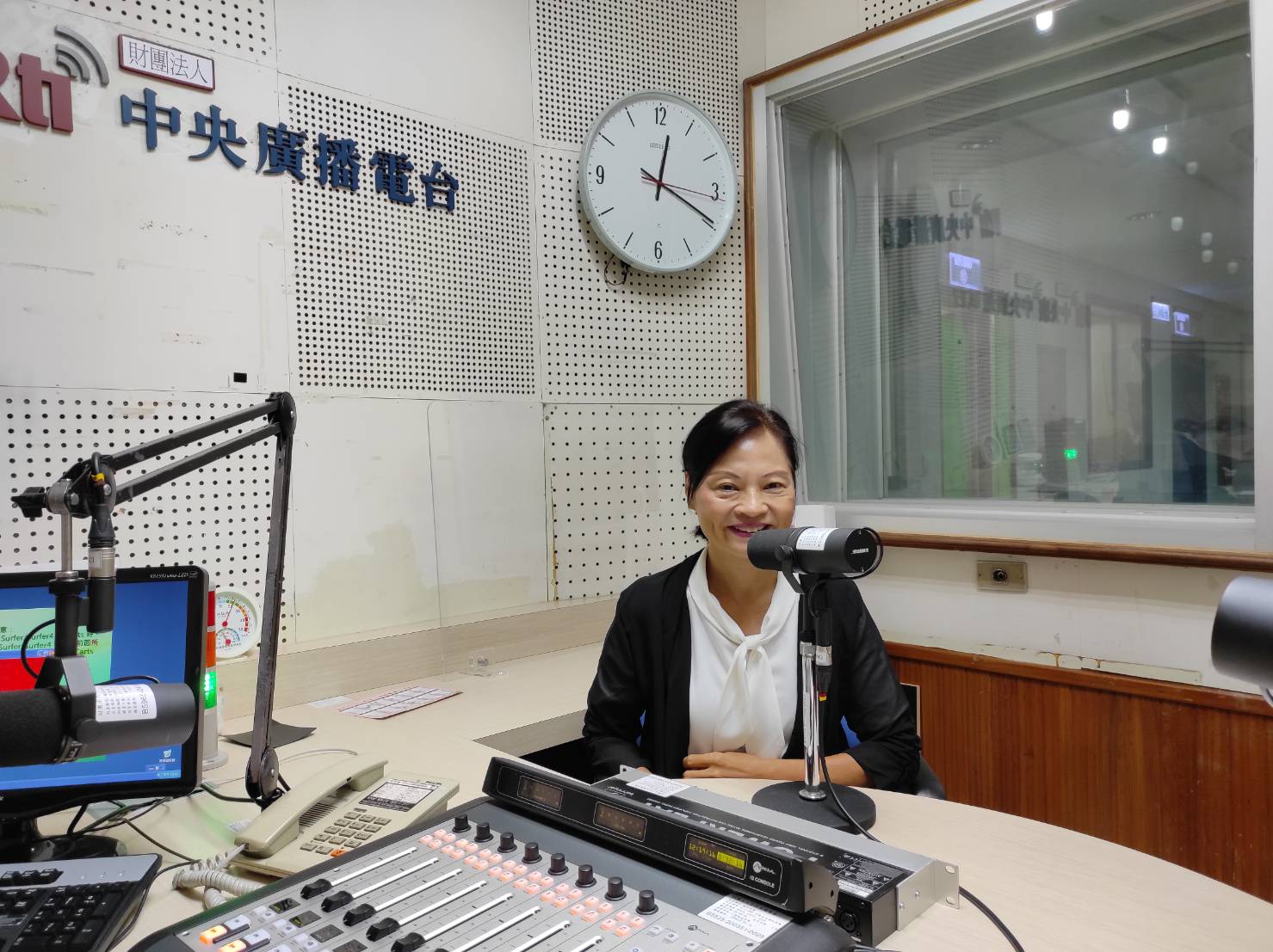 客家語主持人劉玉嬌回娘家敘舊，談廣播和咖啡人生(中)