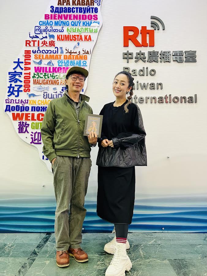 專訪舞思愛介紹新專輯(二)