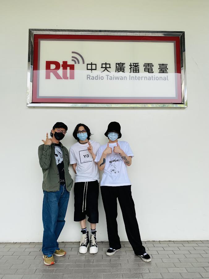 專訪JADE介紹最新專輯(二)