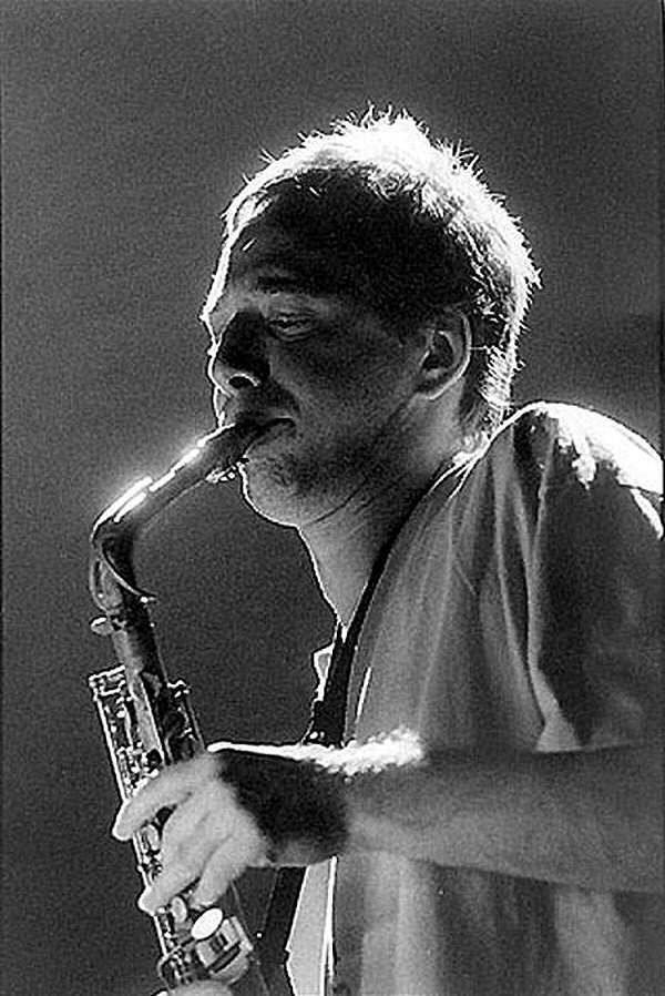 永遠無法完美的當刻：John Zorn、台北Blue Note、詩歌節：詩人/策展人鴻鴻專訪