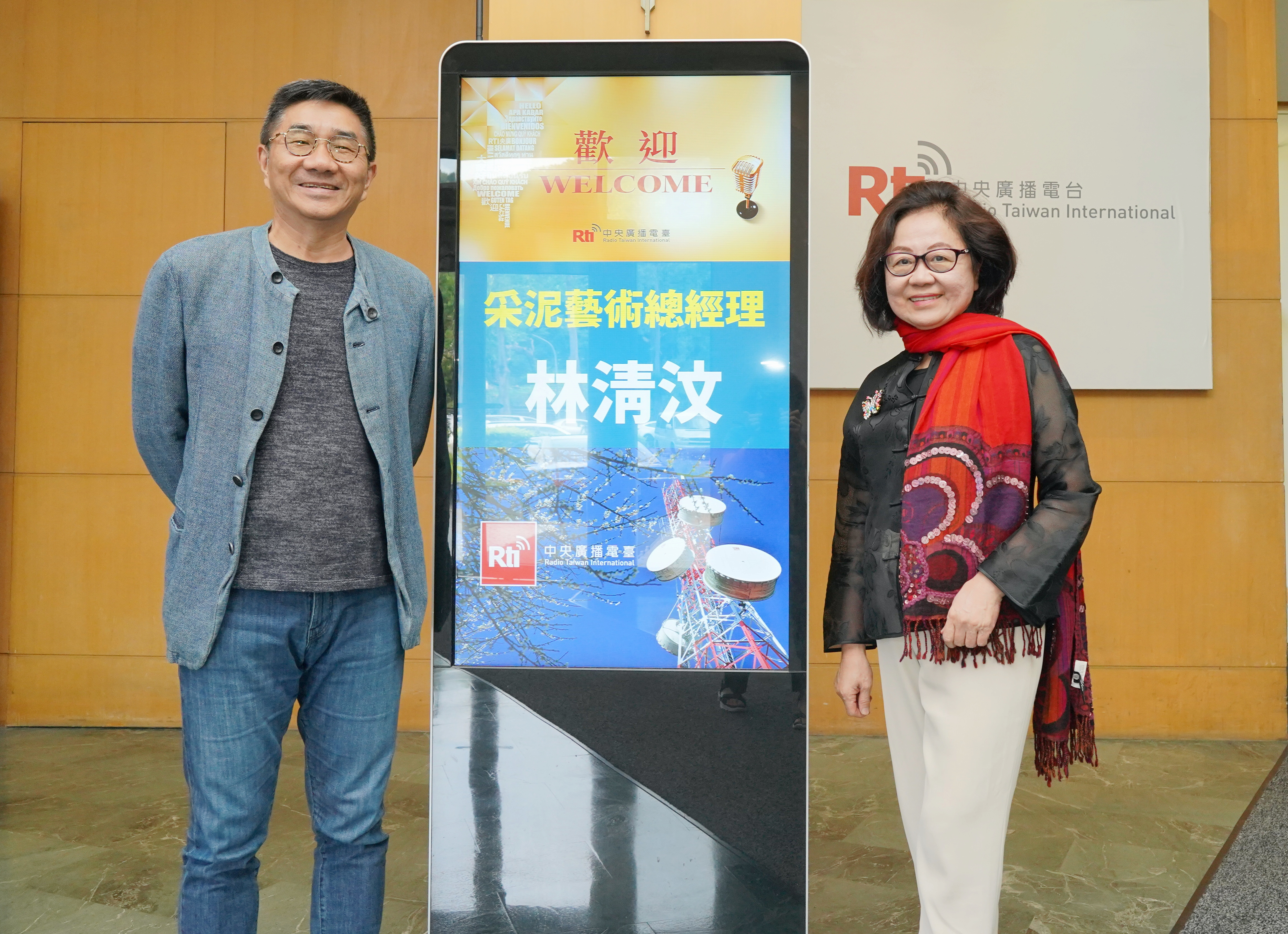 林清汶  畫廊經紀是同心圓的關係...