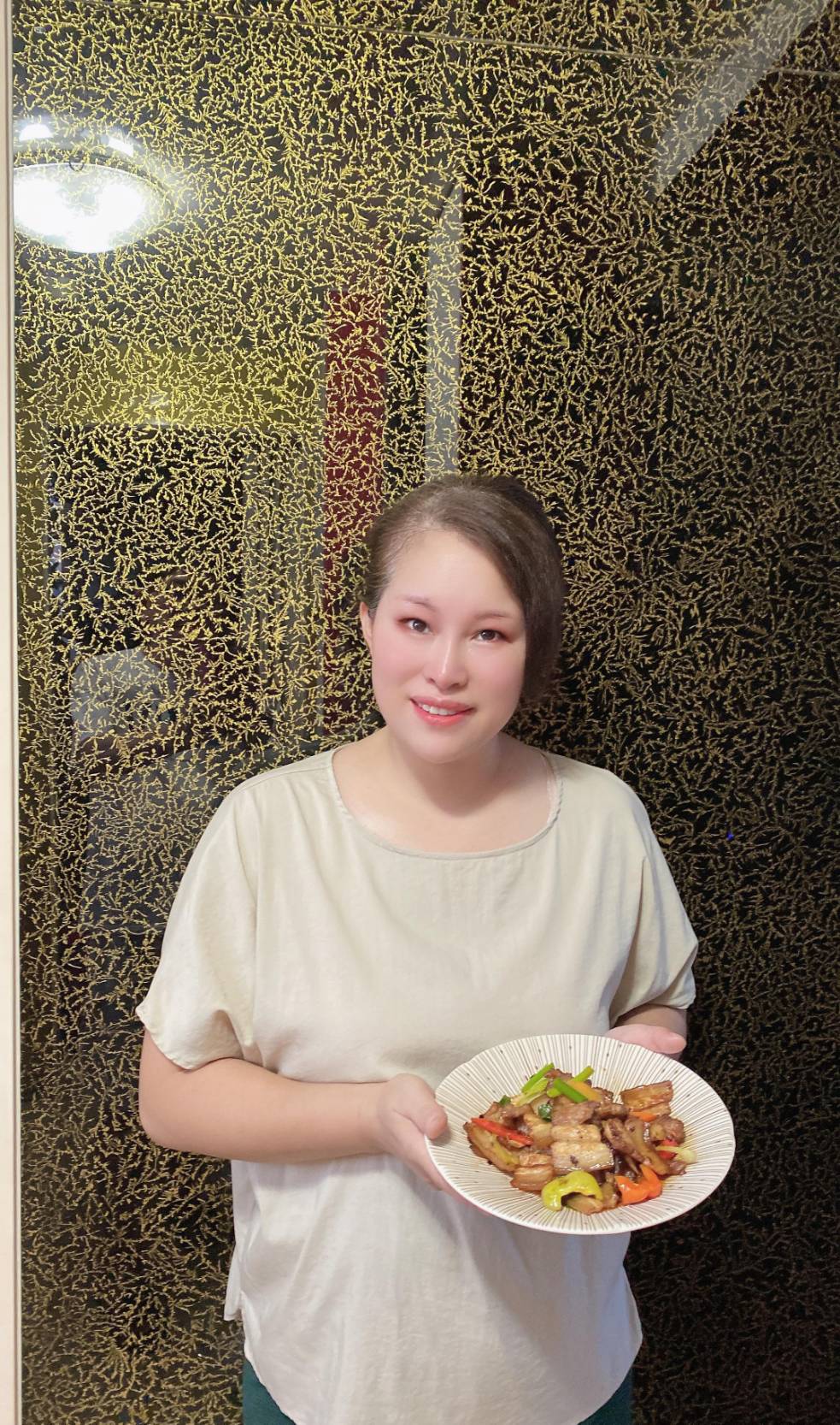 武美琪的斜槓 美食家/美容業者/透過影像拍攝剪輯美食及旅行