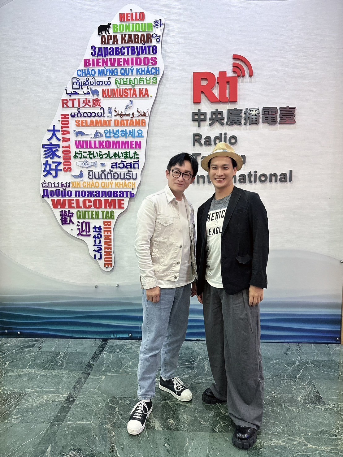 在藝術的領域漂移,自由的靈魂最終落腳在自我的認同。得獎的是~羅昊元 在藝術的領域漂移,自由的靈魂最終落腳在自我的認同。得獎的是~羅昊元