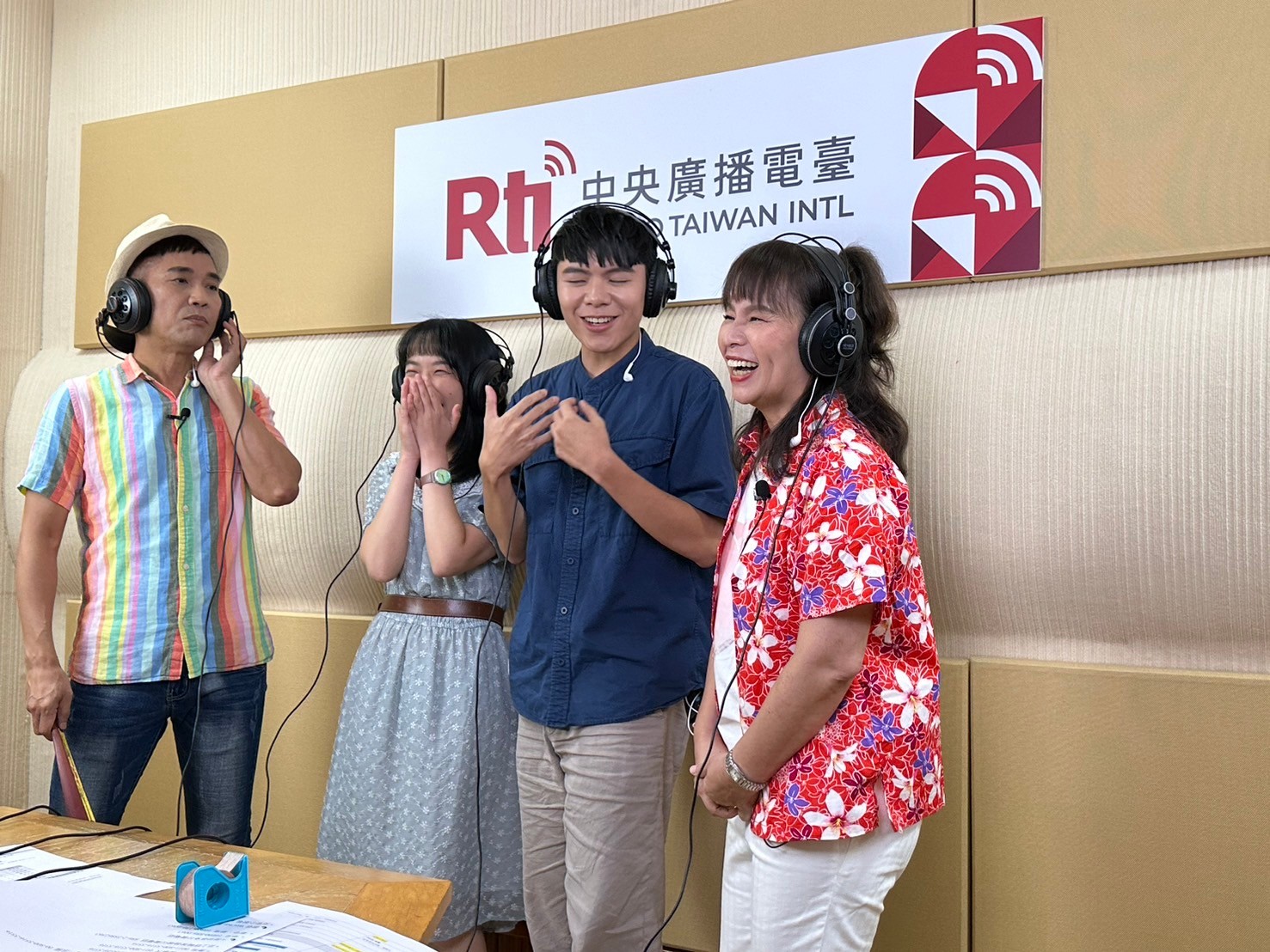 Rti 0628 客家號班機歡樂起飛,圓滿成功 Rti 0628 客家號班機歡樂起飛,圓滿成功