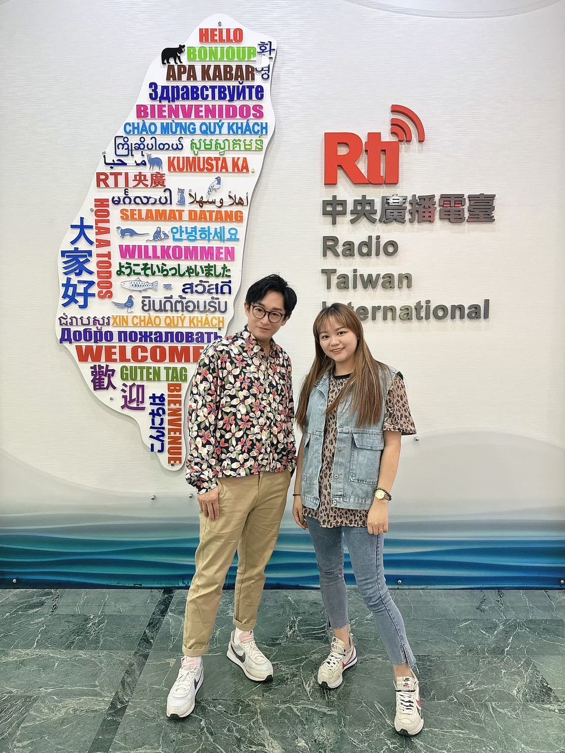 因為身份而特別,因為傳統而驕傲,原客混聲新女聲。 因為身份而特別,因為傳統而驕傲,原客混聲新女聲。