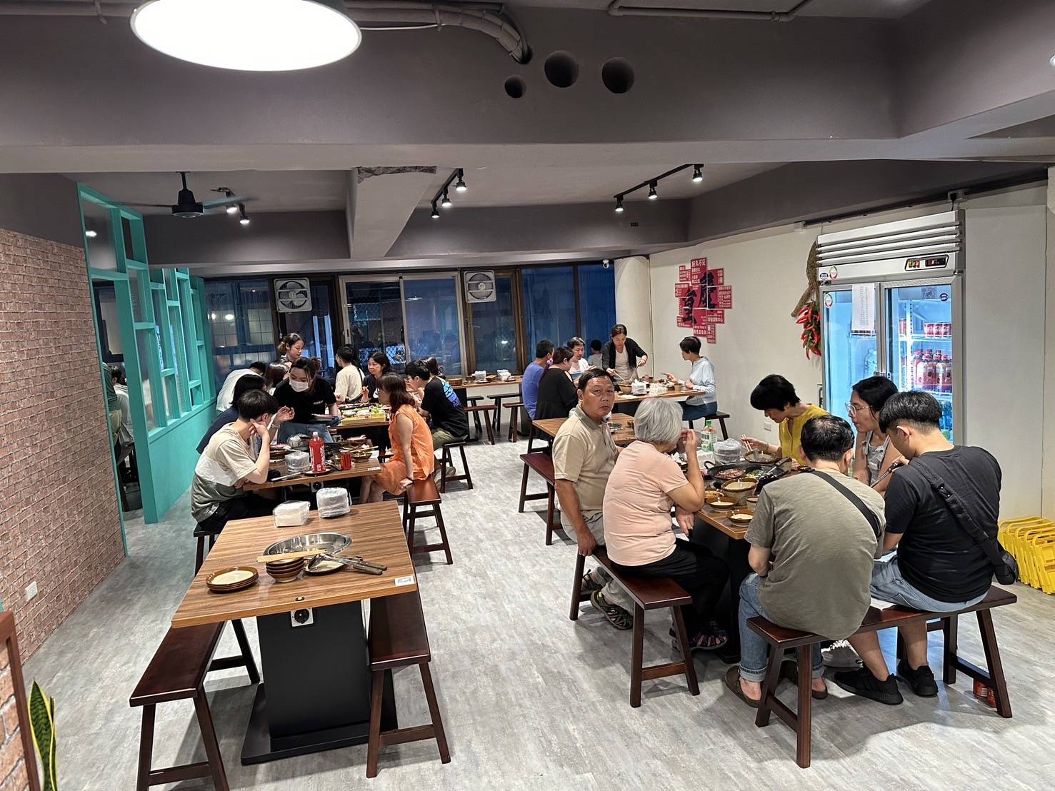 台北女子與重慶妹子合夥創業