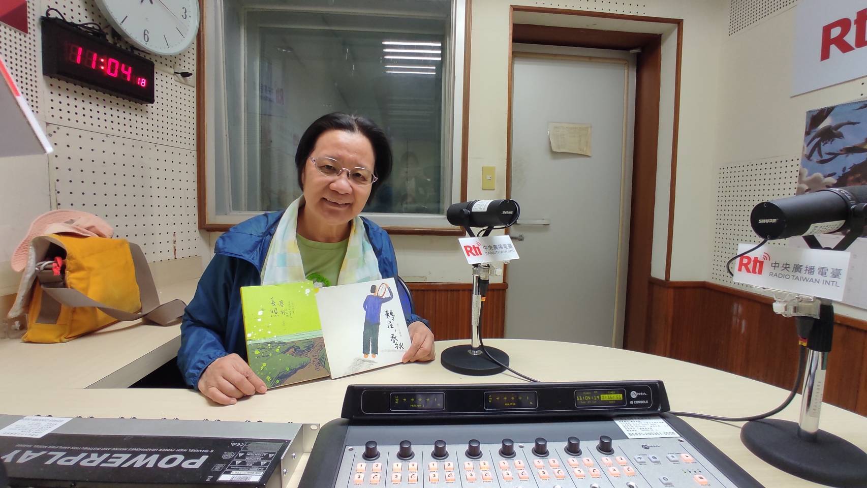 記錄生命中不同階段的感動，客籍詩人王春秋的《轉屋春秋》、《長照春秋》詩集(下)
