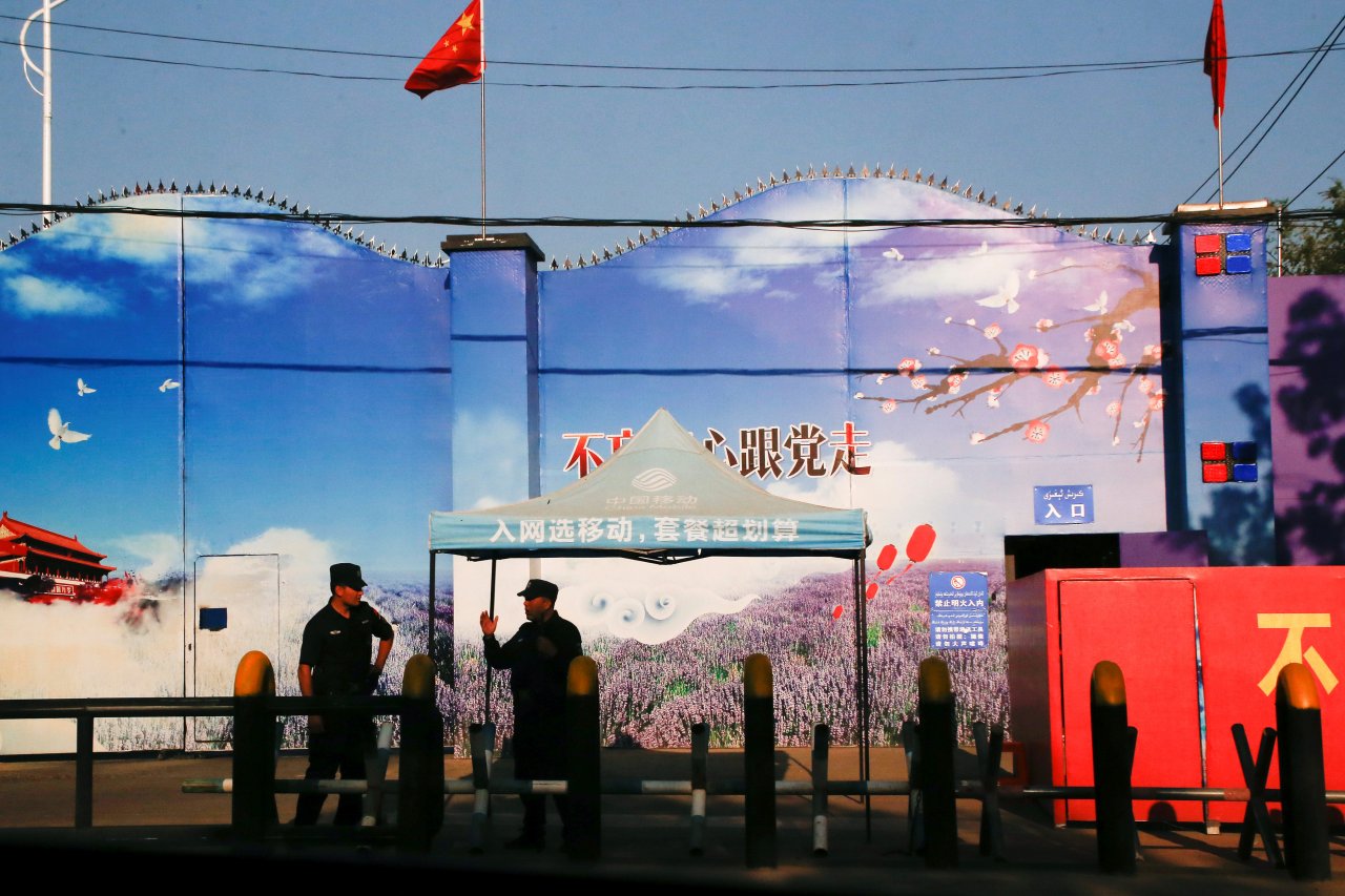 父母被關再教育營 維族兒童處境堪憂