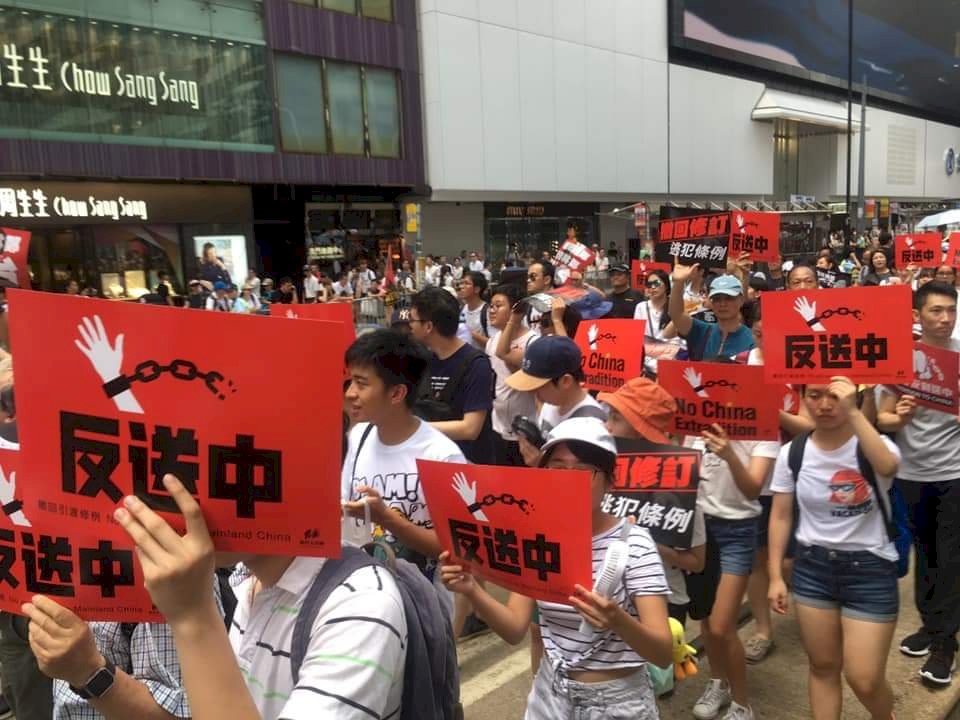 香港修改《逃犯條例》將形同戒嚴？