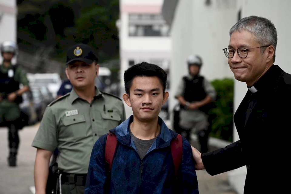 香港殺人嫌疑犯陳同佳來台受審的相關法律問題