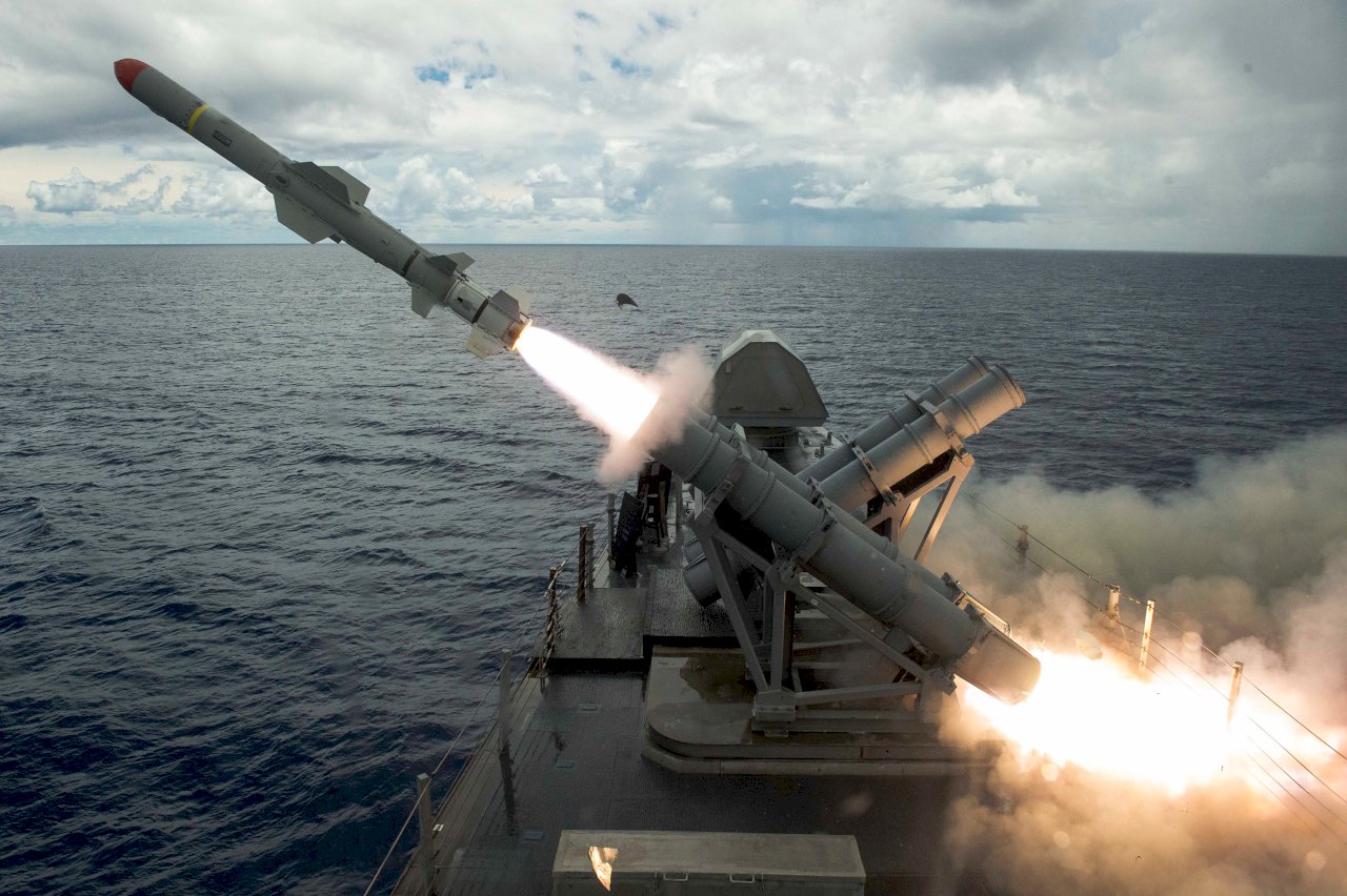 國防預算應佔GDP多少％？M1A2T、魚叉陸續加入防衛陣容、日自衛隊漣號艦航經台海