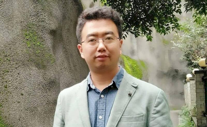 為了阻止旁聽庭審 中國當局將律師常瑋平妻子圍困車內20小時