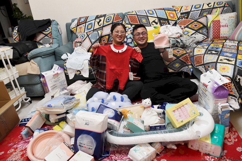 台北-上海：兩岸航班少致難回台投票、上海民眾怕免費核酸再延長、陸雙11購物節降温