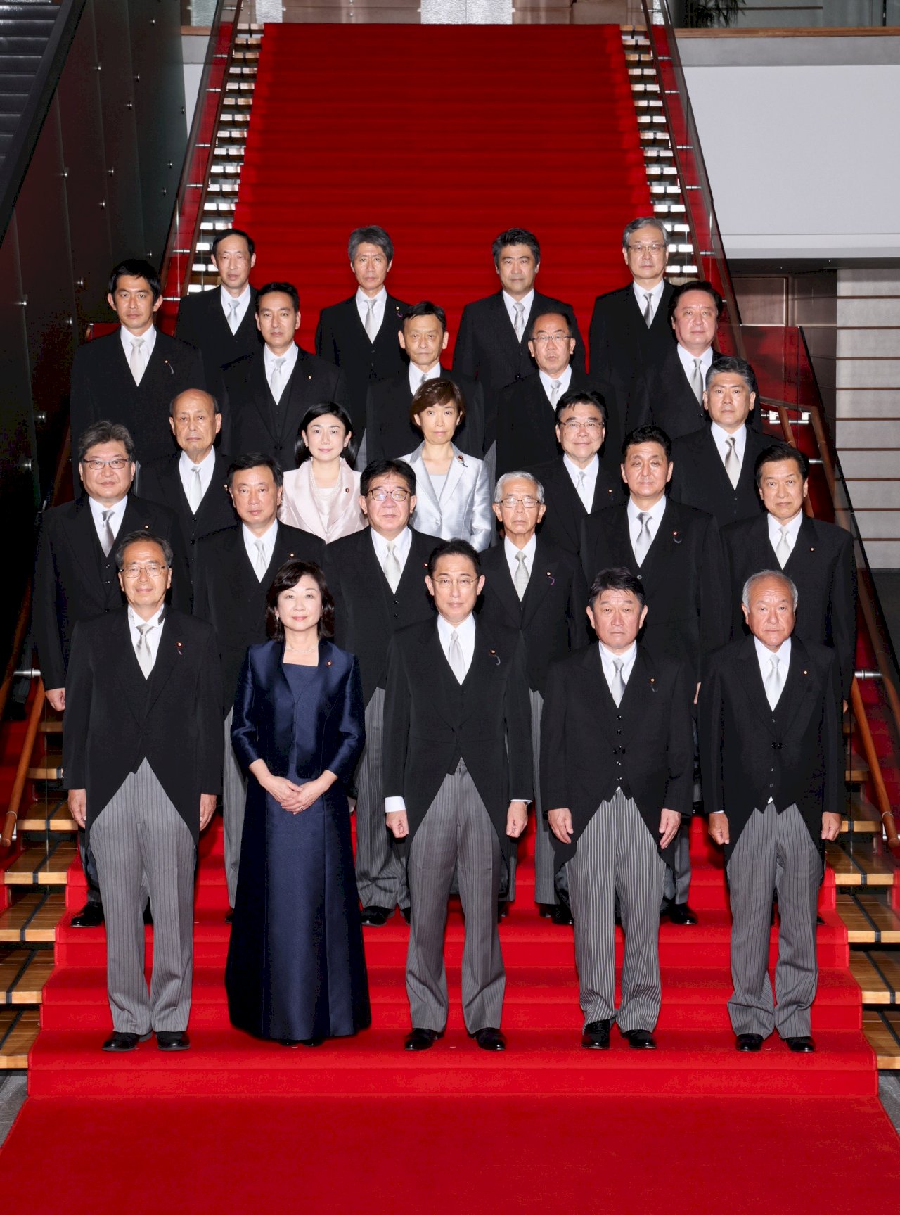矢板明夫談日本新首相岸田文雄以及他的內閣
