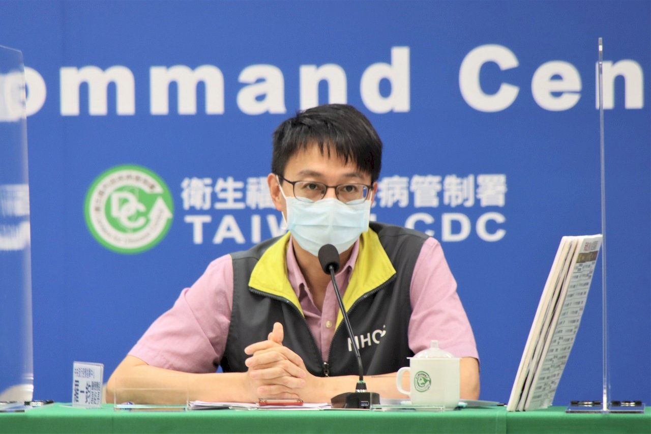 走到疫情十字路口