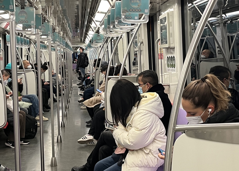 台北-上海：疫情高峰一波波 台商指衝擊慘烈