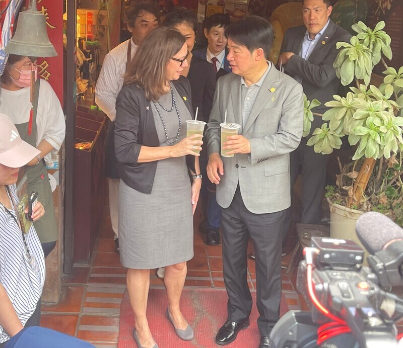 AIT主席羅森伯格訪台 先後與三黨總統參選人會面