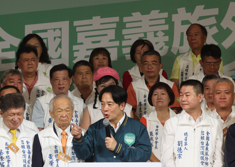 ◎有失言、要出訪，四大天王支持度各有消長……
