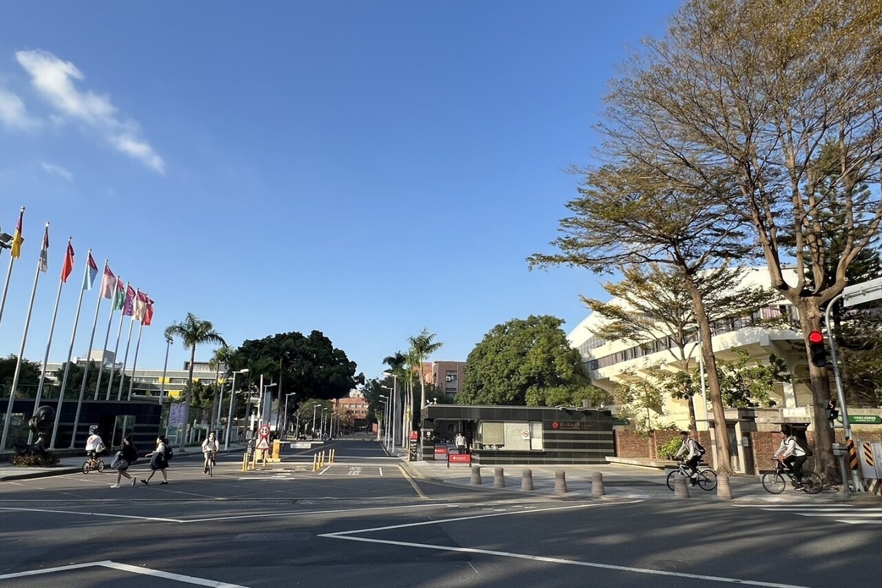 下週的歷史回顧：成功大學改制、台北市升格、台灣地方自治選舉始於花蓮、台灣解嚴、國是會議、中央銀行復業
