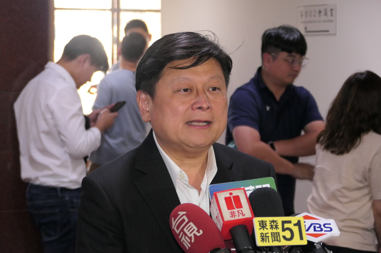 藍白陣營推動立院擴權難道是北京的指示？
