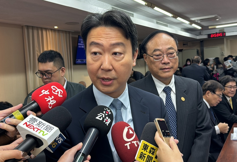 台北-北京：中國大陸對陸客團來台發球、中國大陸學者悲觀看川普2.0美中交流、中對美地方政府拉攏恐碰壁、中國大陸學者向外國官員提問催生挨批