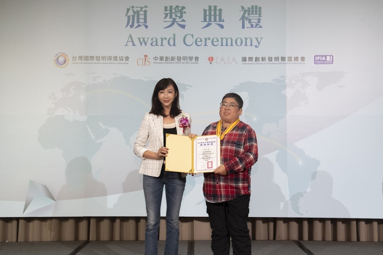 靈感AI加發明，克服長照困境　天才發明家蕭于庭造福長者
